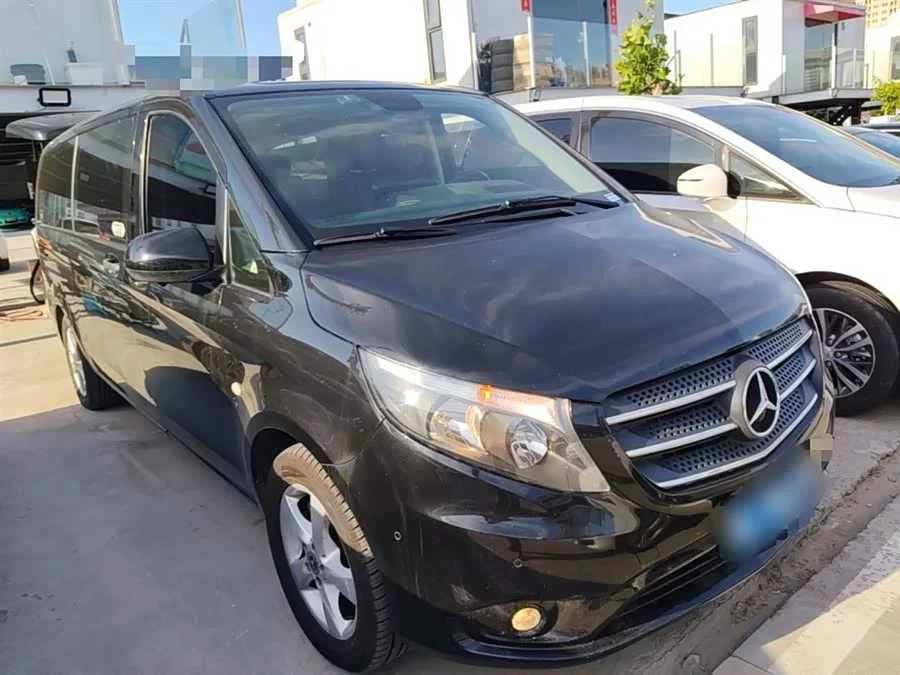 Mercedes Benz Vito