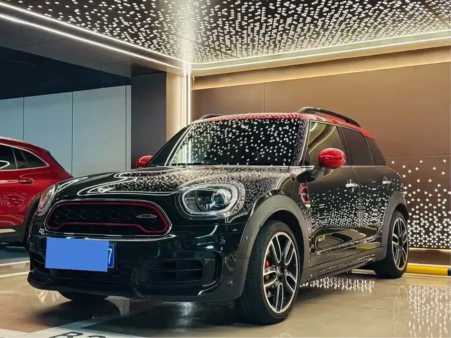MINI JCW COUNTRYMAN