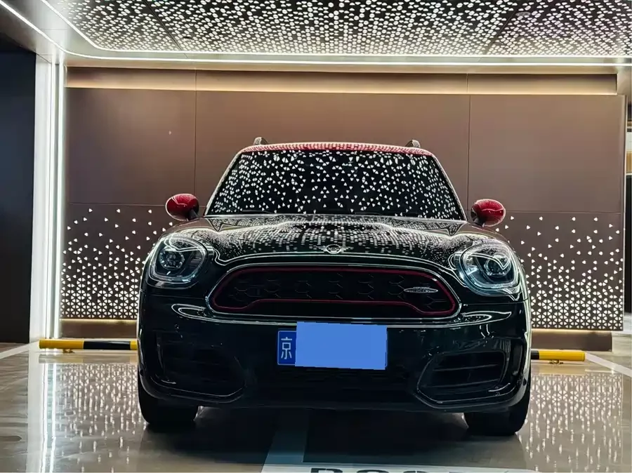 MINI JCW COUNTRYMAN