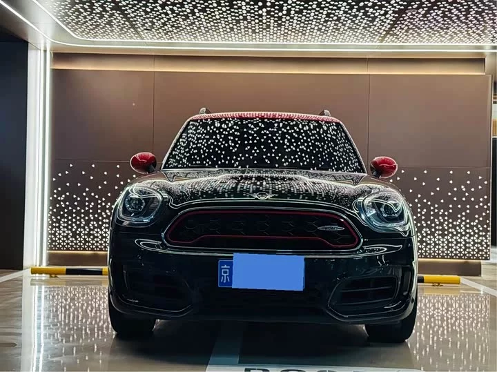MINI JCW COUNTRYMAN