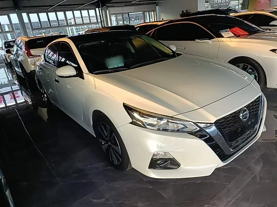 Nissan Teana
