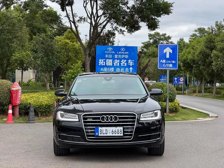 Audi A8