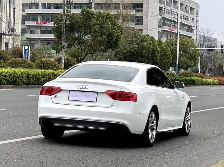Audi S5
