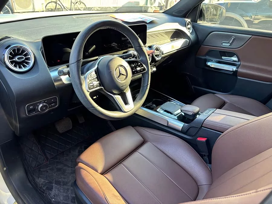 Mercedes Benz GLB