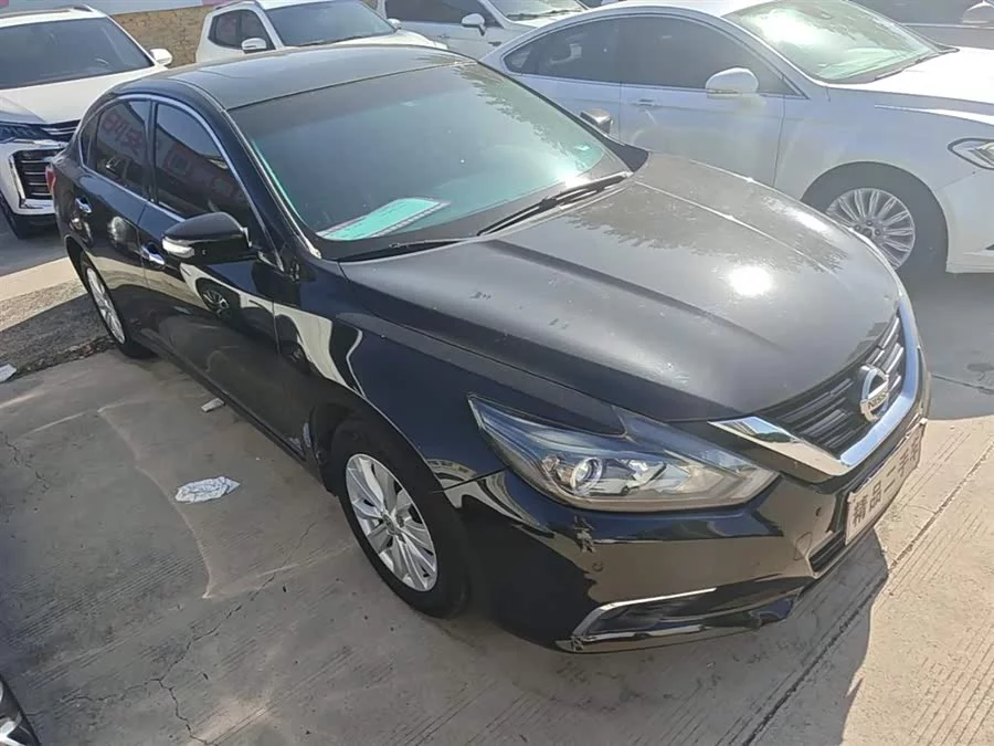Nissan Teana