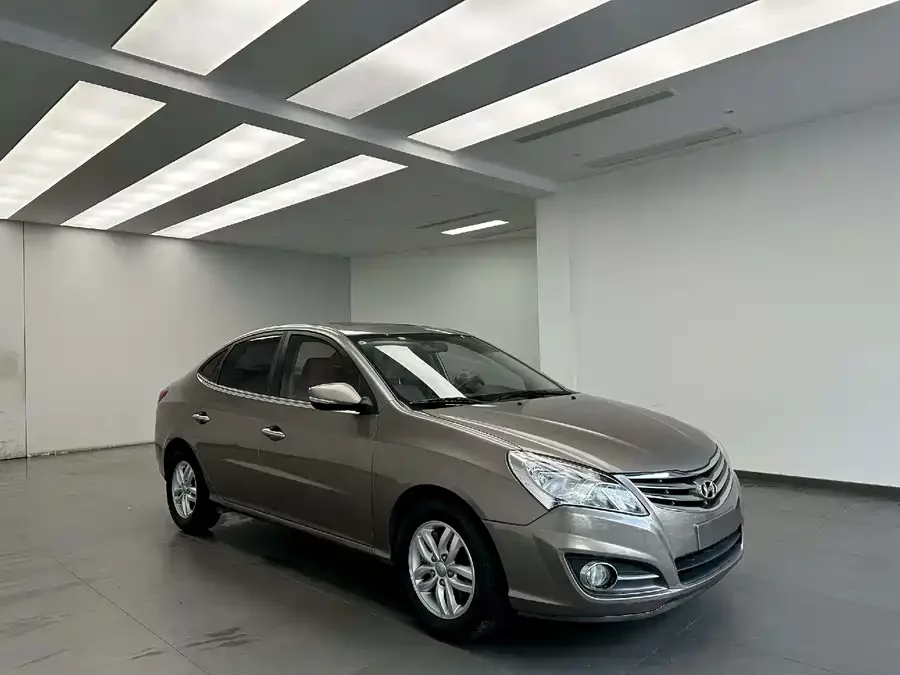 Hyundai Elantra / Celesta