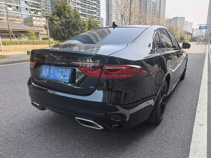 Jaguar XFL