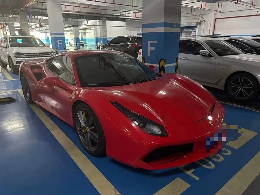 Ferrari 488