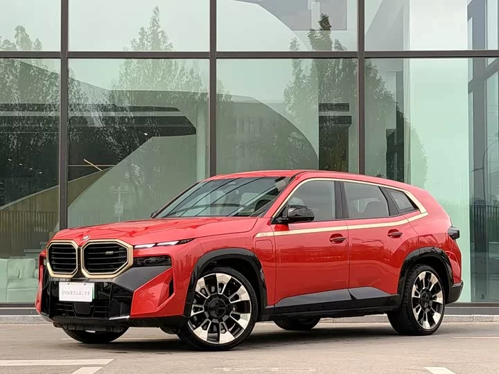 BMW XM