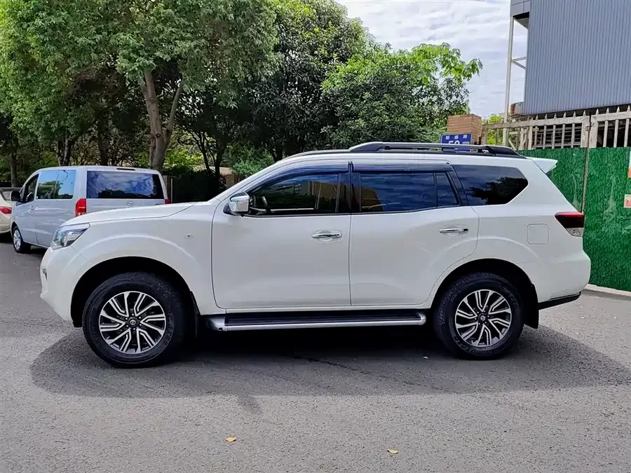 Nissan Terra