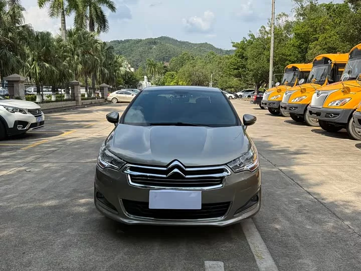 Citroën C4L