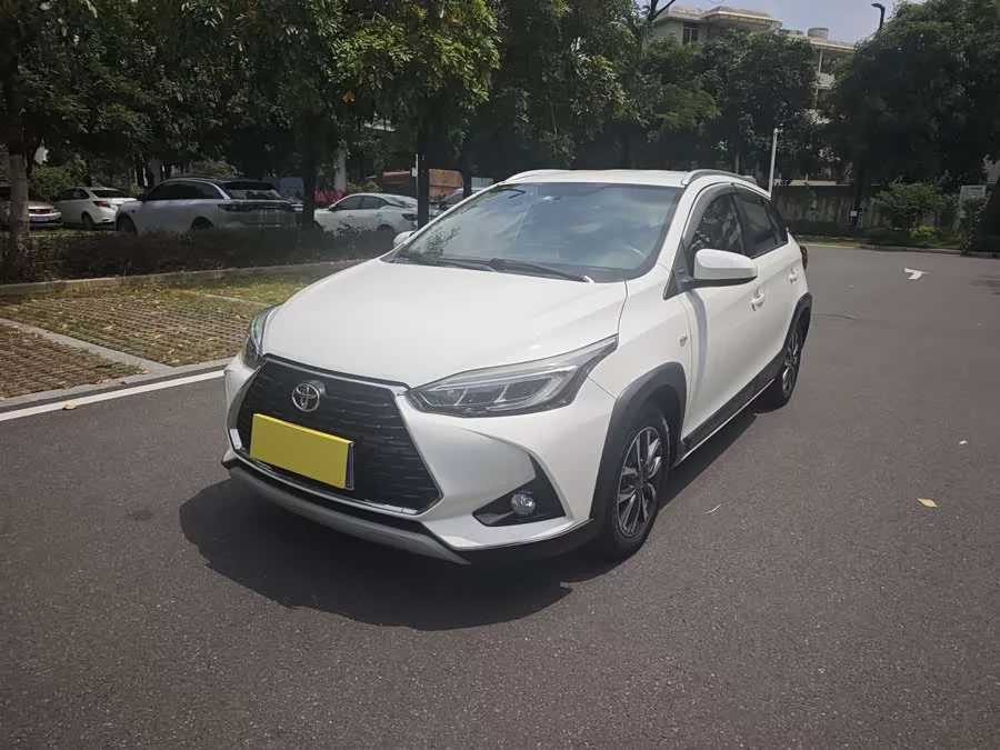 Toyota YARiS L