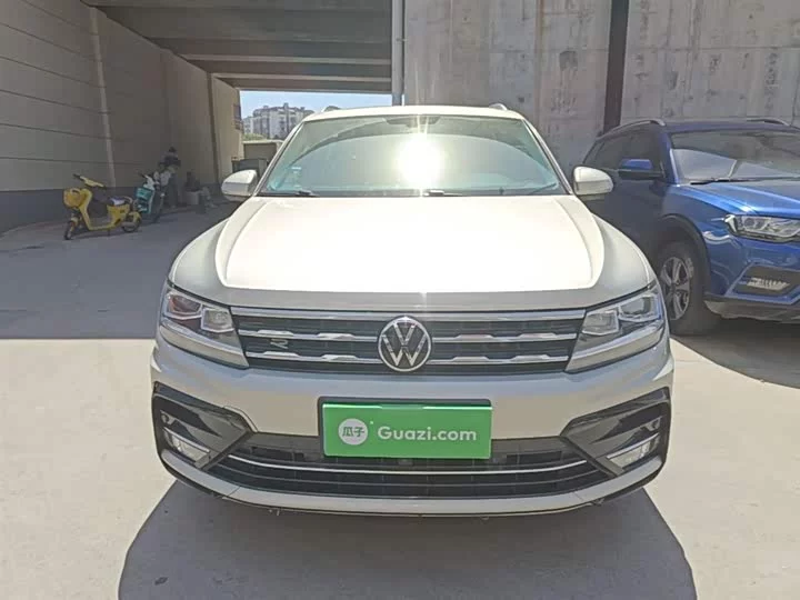Volkswagen Tiguan L