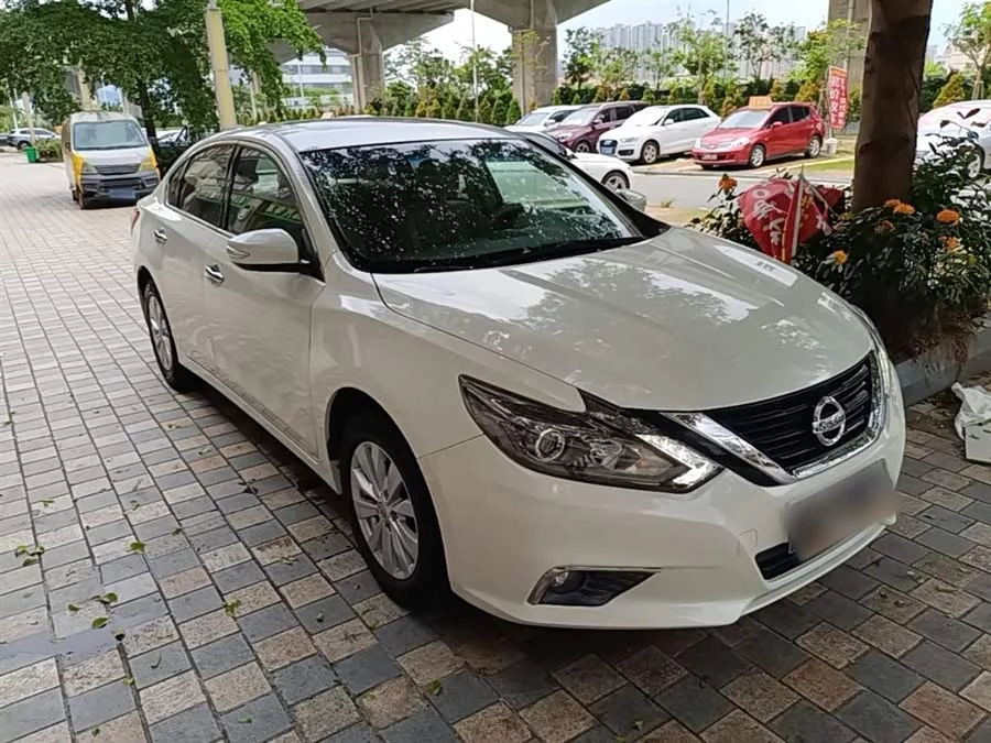 Nissan Teana