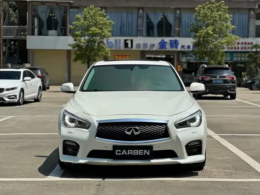 Infiniti Q50