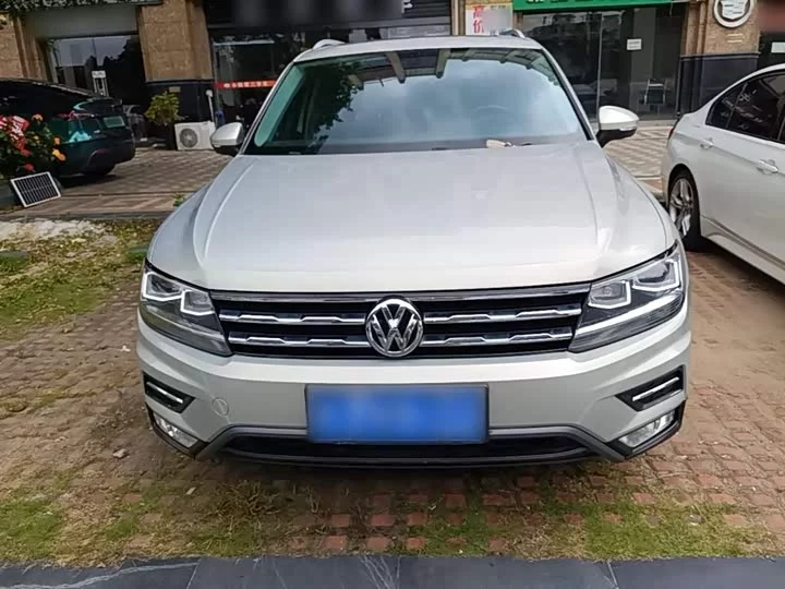 Volkswagen Tiguan L