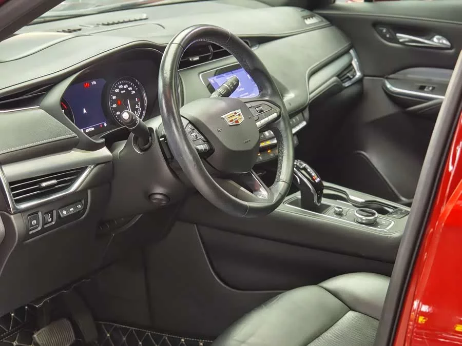 Cadillac XT4