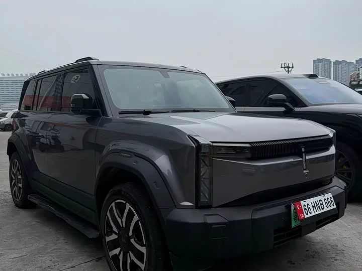 iCAR 03