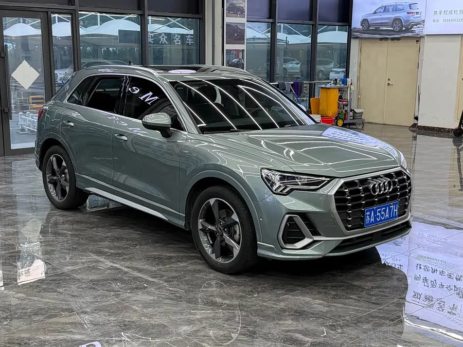 Audi Q3