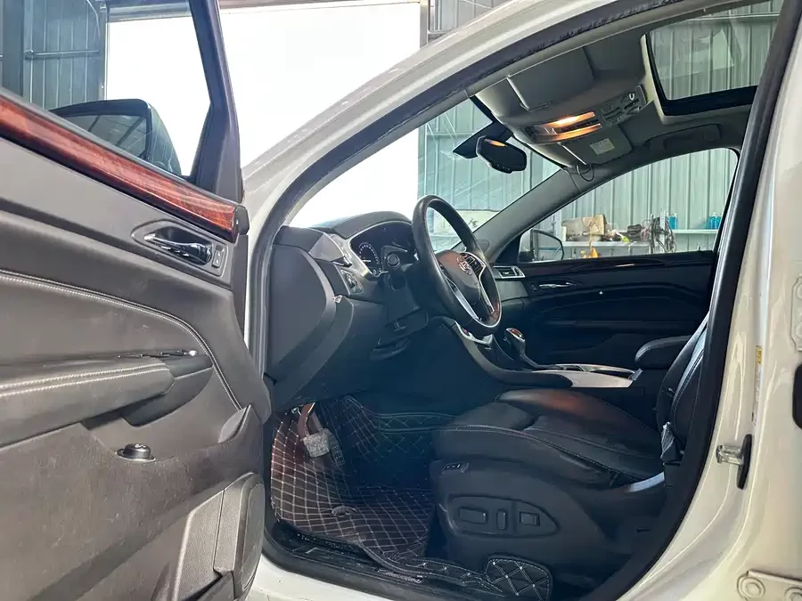 Cadillac SRX