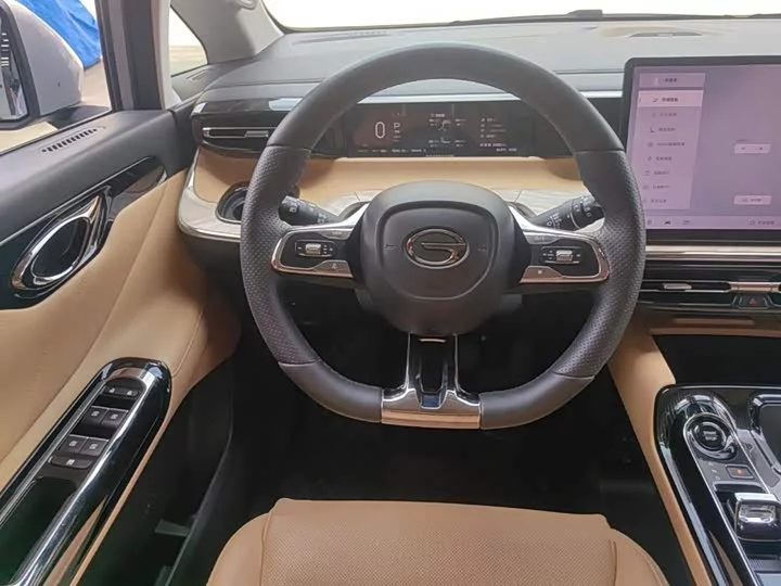 GAC Trumpchi E8 PHEV