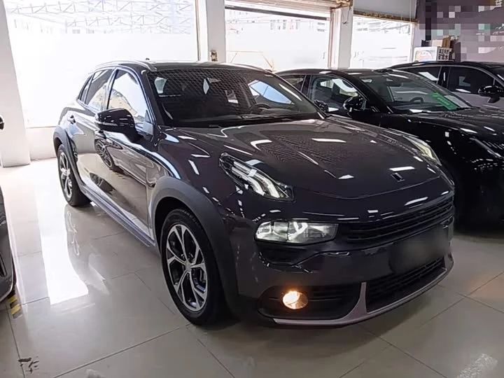 Lynk & Co 02