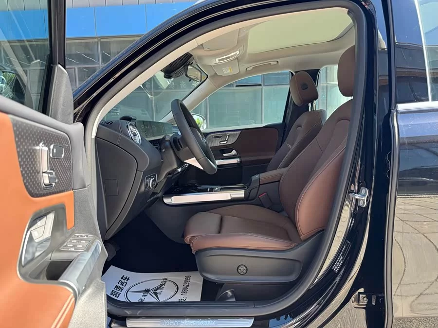 Mercedes Benz GLB