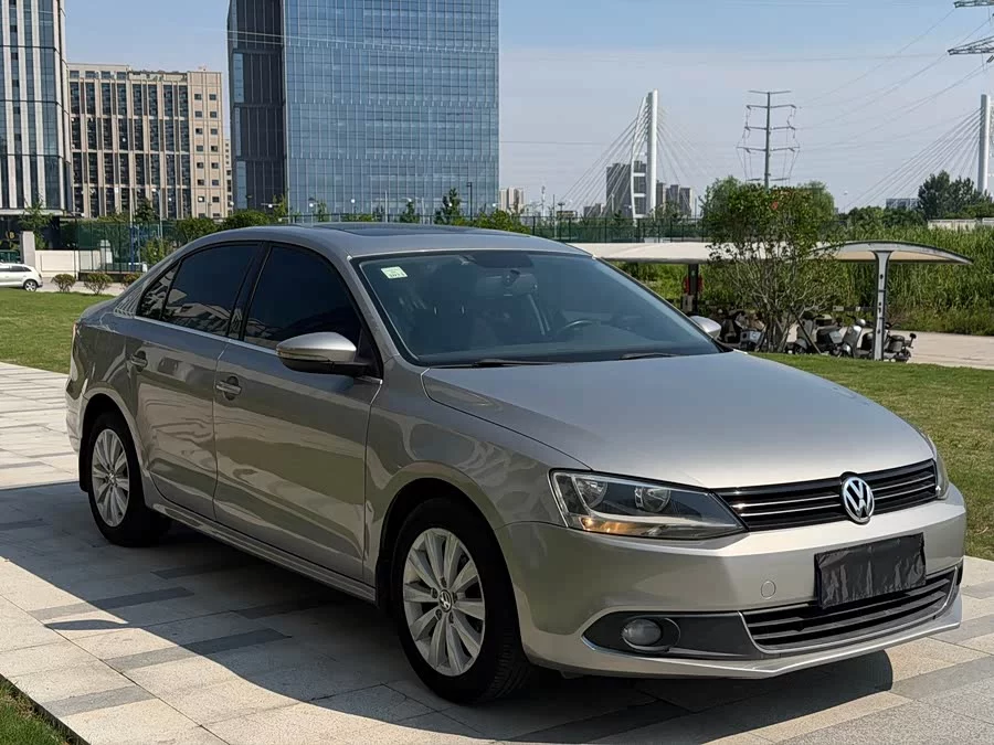 Volkswagen Sagitar