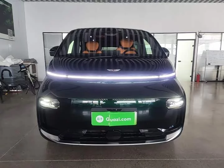 Geely Yizhen L380
