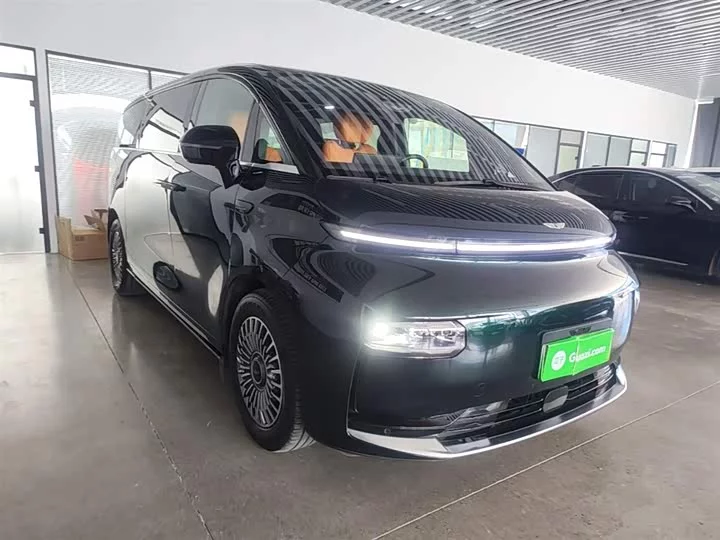 Geely Yizhen L380