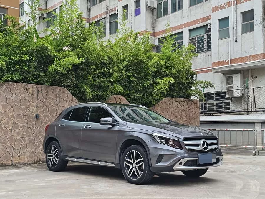 Mercedes Benz GLA