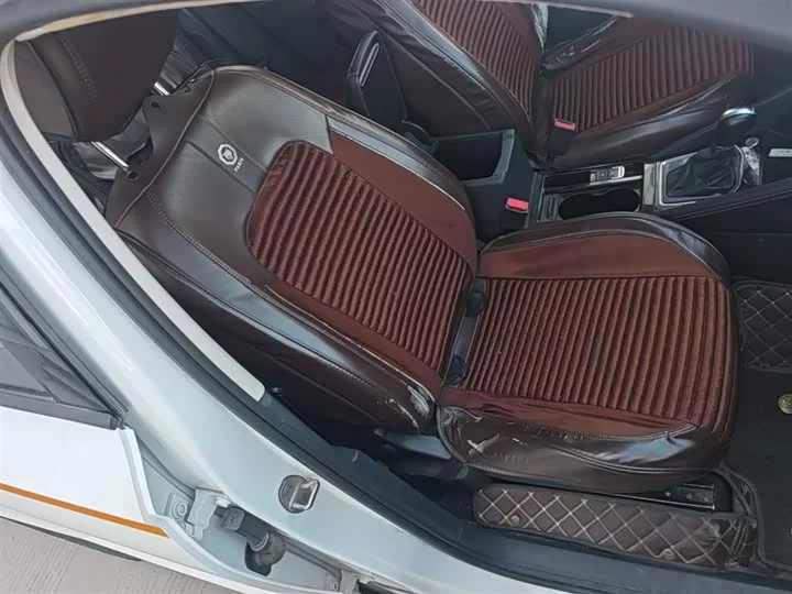 Jetta VS5