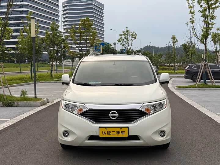 Nissan nobleman