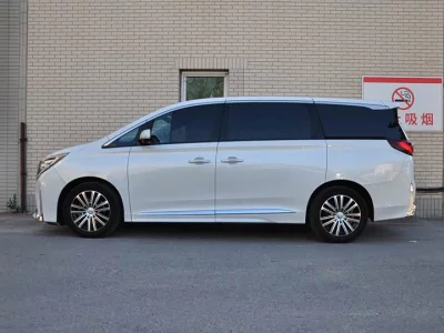 GAC Trumpchi M8