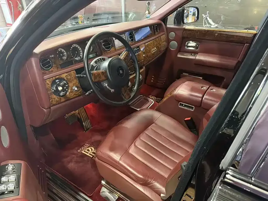Rolls-Royce Phantom