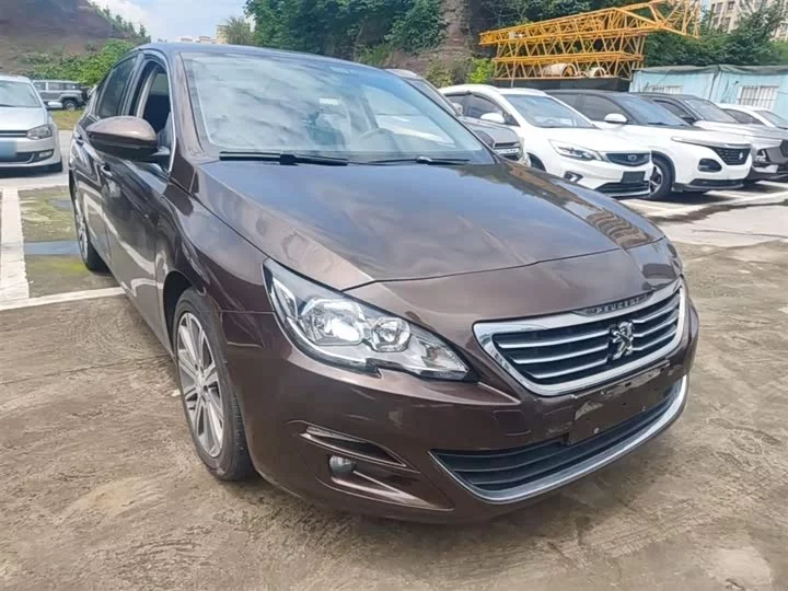 Peugeot 408