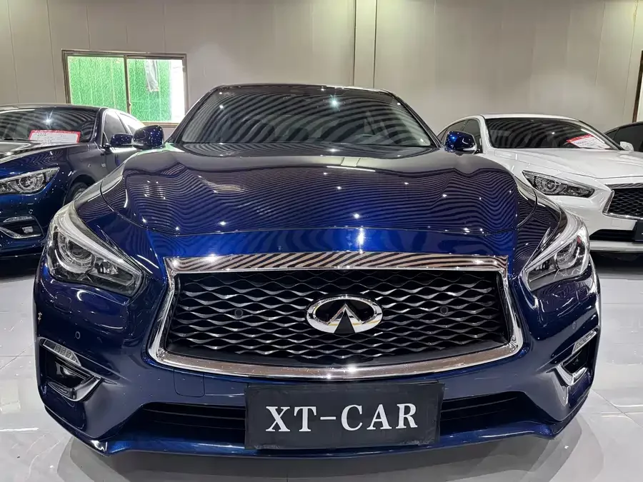Infiniti Q50L