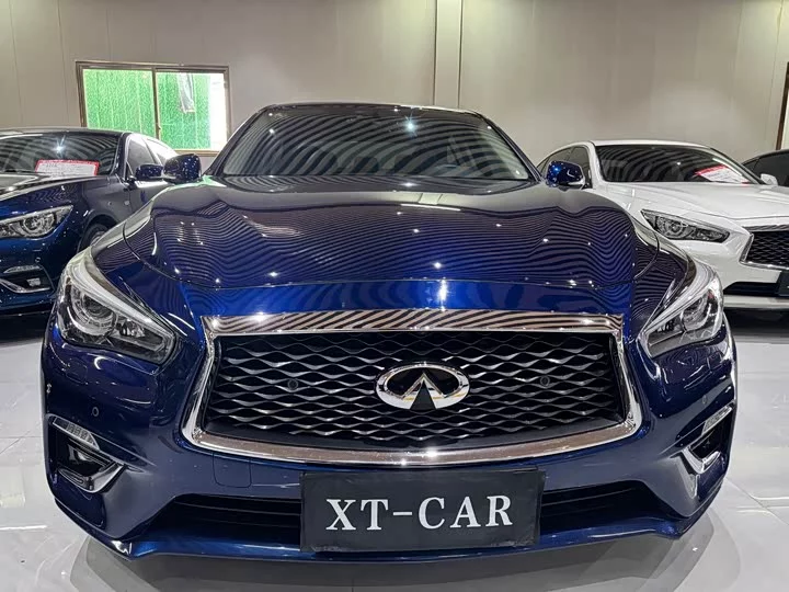 Infiniti Q50L
