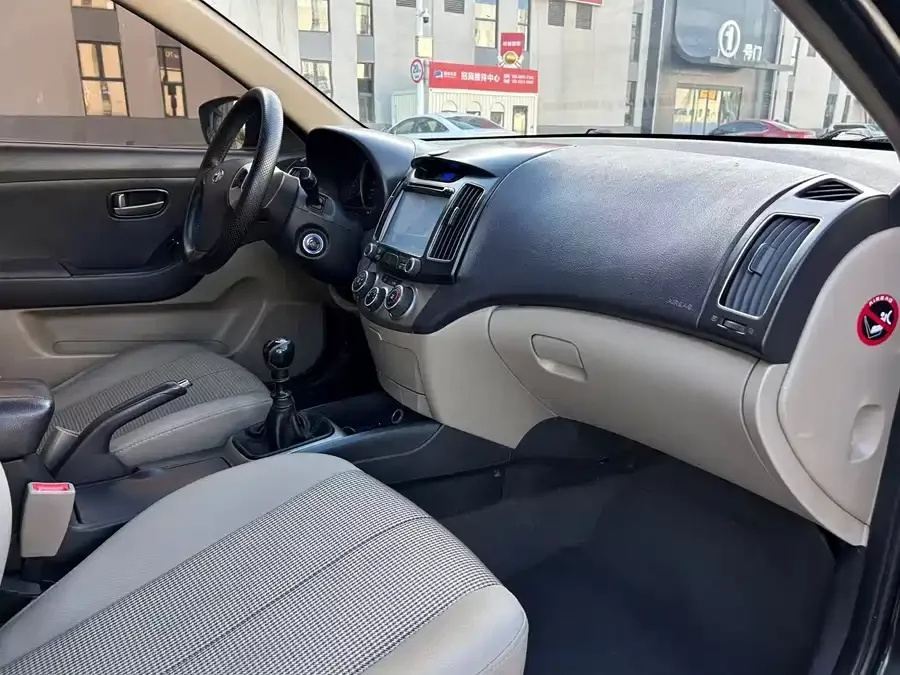 Hyundai Elantra / Celesta