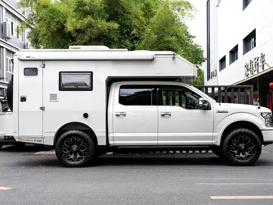 Ford F-150 Raptor