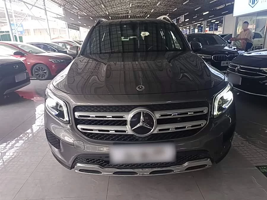 Mercedes Benz GLB