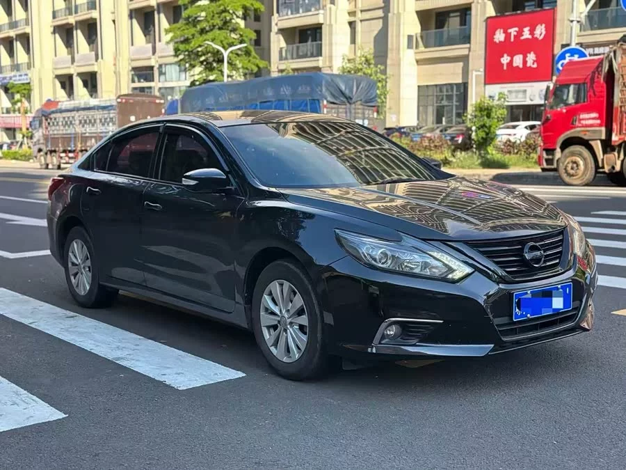 Nissan Teana