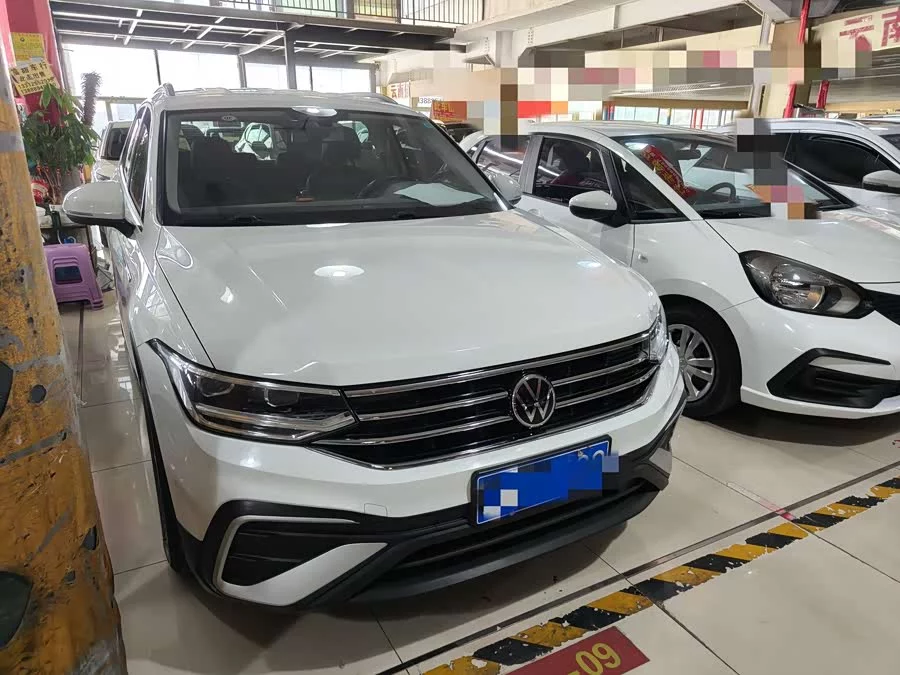 Volkswagen Tiguan L