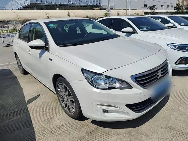 Peugeot 408