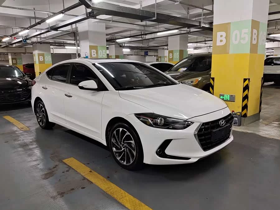 Hyundai elantra