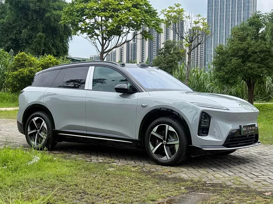 NIO ES6