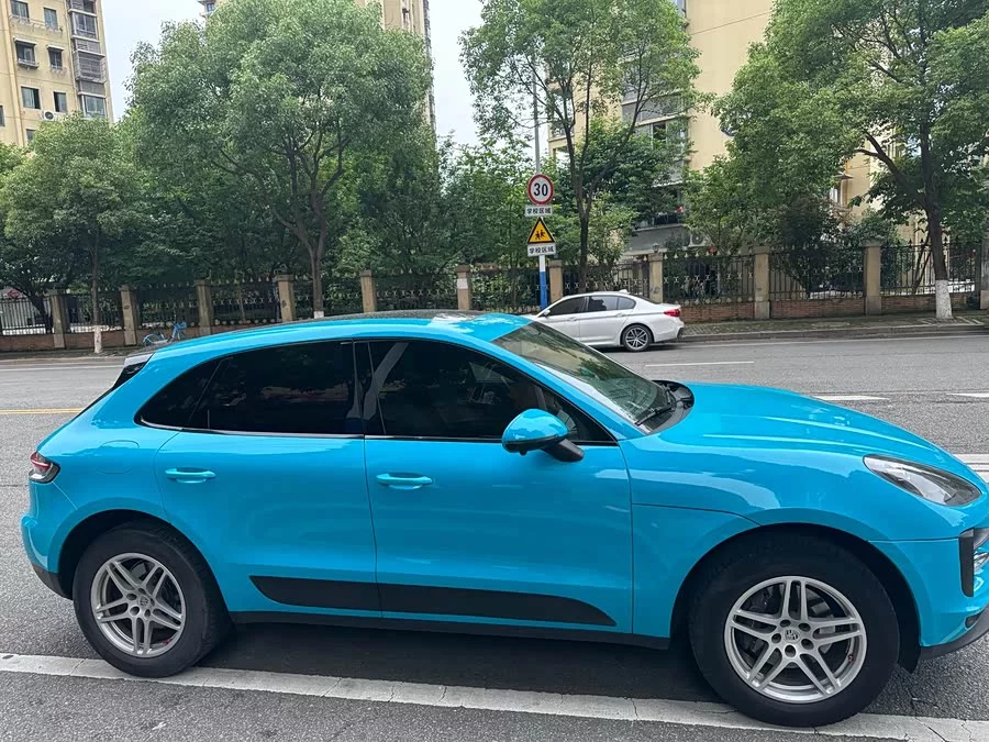 Porsche Macan