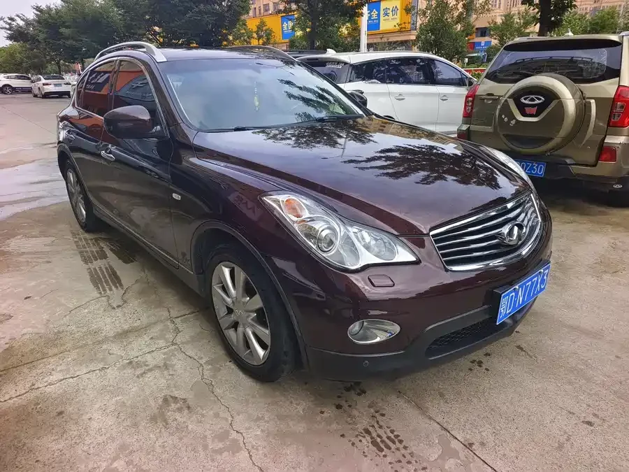 Infiniti EX