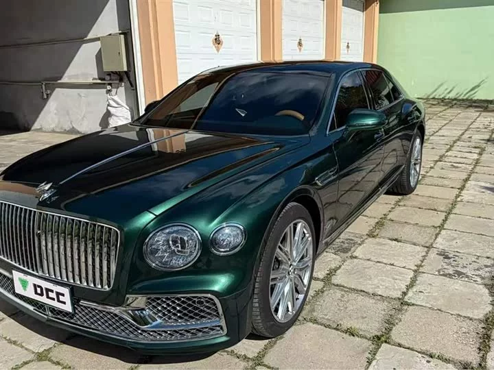 Bentley galloping