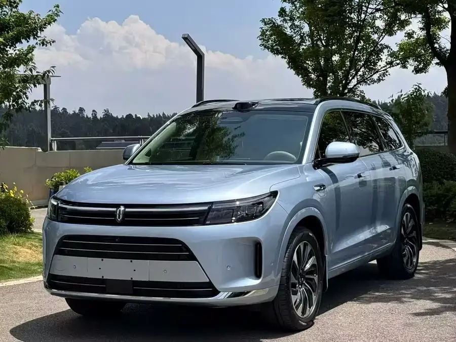 AITO Wenjie M7